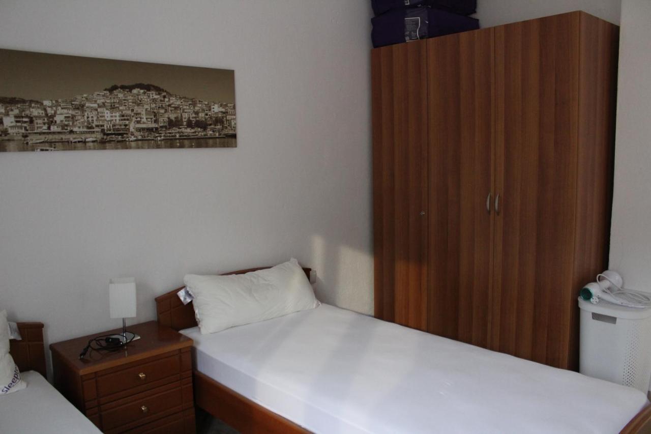 Pares Comfort Apartment Неа Карвали Екстериор снимка